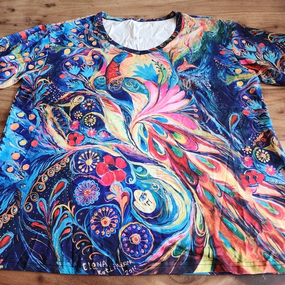 Short sleeves v-neck t-shirt, colorful peacock and abstract patterns, XXL - Picture 5 of 10